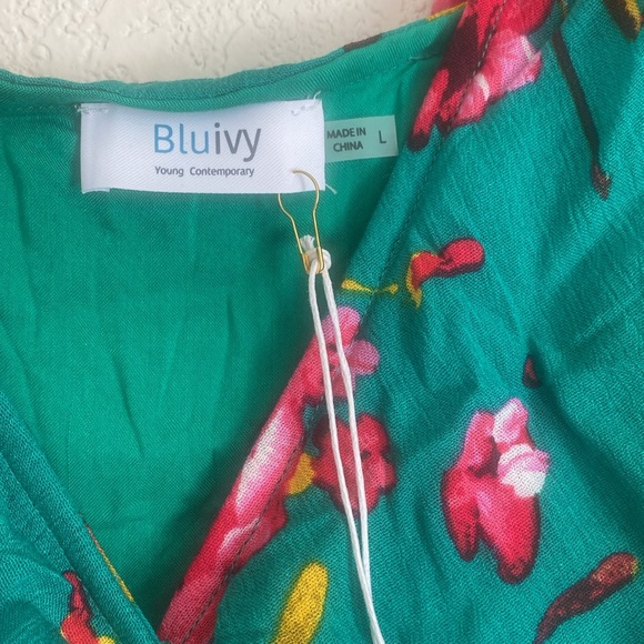 Colorful Roses Wrap Dress - Picture 8 of 8